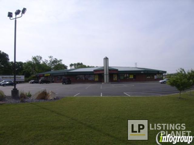 Mud Slingers Pool & Patio